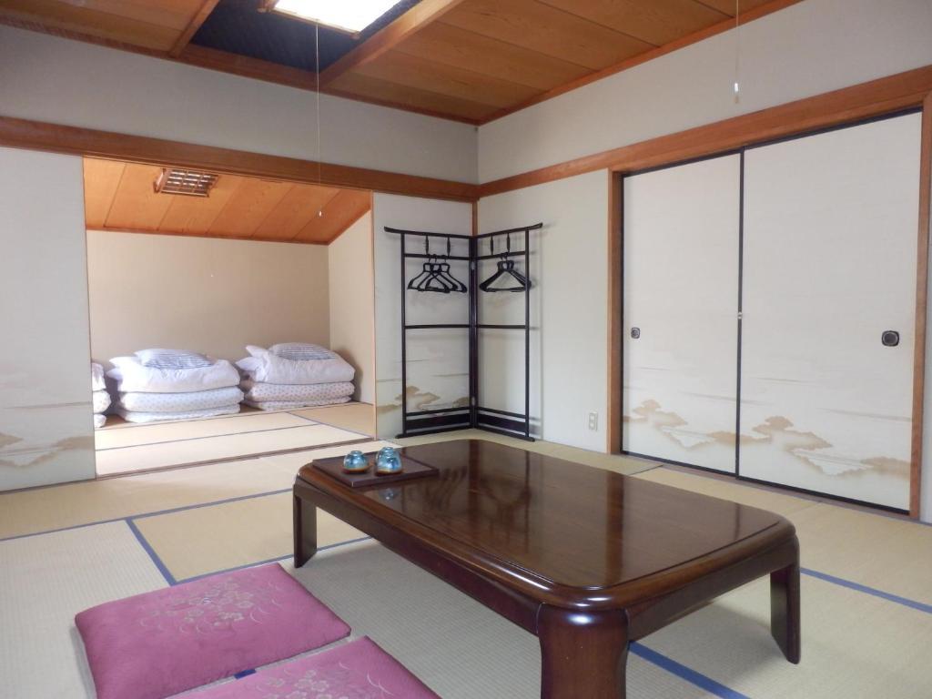 Hotel Minshuku Ginmatsu Kanazawa Zimmer foto